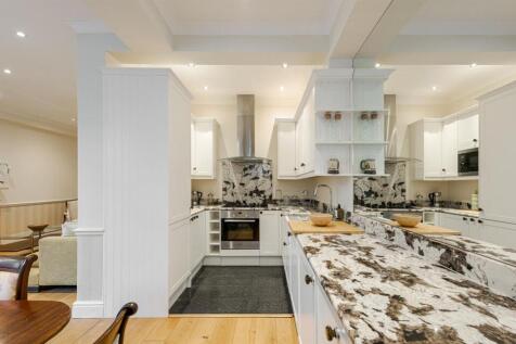 Old Brompton Road 1_169 new PH-8-2. Low Res.jpg