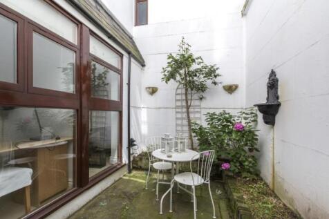 PATIO4.jpg