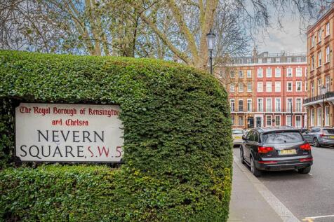 Nevern Square 8-2. Low Res.jpg
