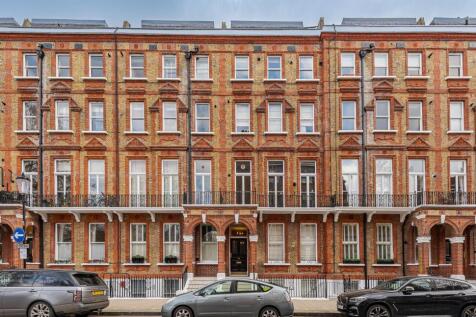 Nevern Square 6-2. Low Res.jpg