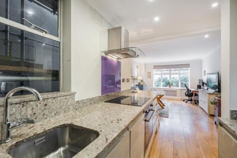 Cheyne Place 5_25-8-2. Low Res.jpg