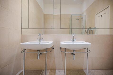 Gledhow Gardens 11B-9-2. Low Res.jpg