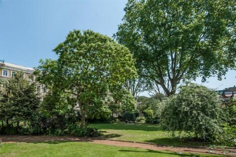 Earls Court Square Inside Gdns-2.jpg