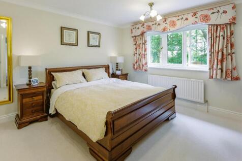 4-Fairhurst-Drive-39-2.jpg