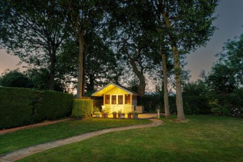 4-Fairhurst-Drive-13.jpg