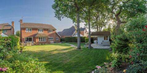 4-Fairhurst-Drive-3.jpg