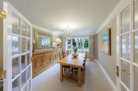 4-Fairhurst-Drive-29.jpg