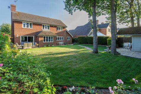 4-Fairhurst-Drive-6.jpg