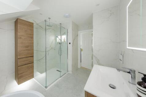 4-Fairhurst-Drive-43.jpg
