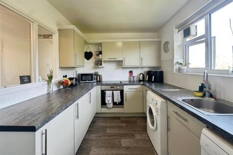 4382f547--4A04-A4A5-B15979D9C77D-36958-00000CCAC56