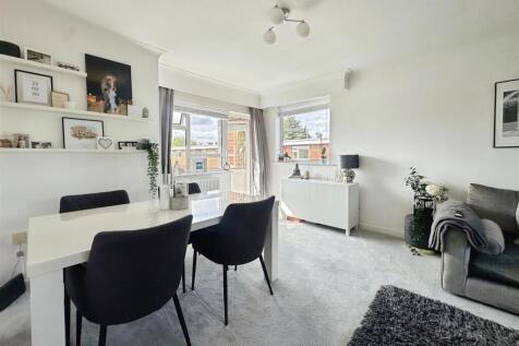 982834ff--4B2F-BCFA-DB301D2D6B83-36958-00000CC4C70