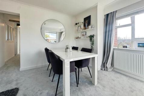 7b6149a7--4933-8CF4-B3CA7590D516-36958-00000CC4C85