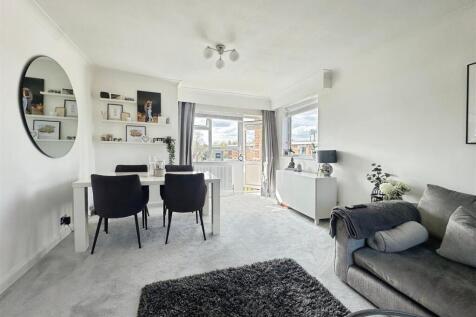 cf18f93b--4C1F-B691-FE5FA80B6657-36958-00000CC4C8A