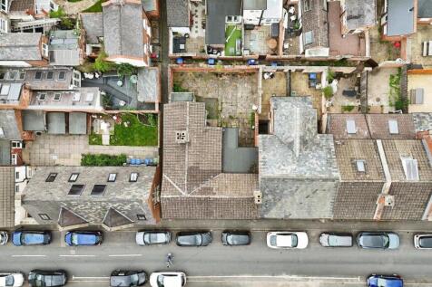 f73160d2-y_20251007_120200 E2 80 AFpm_0602_1759834