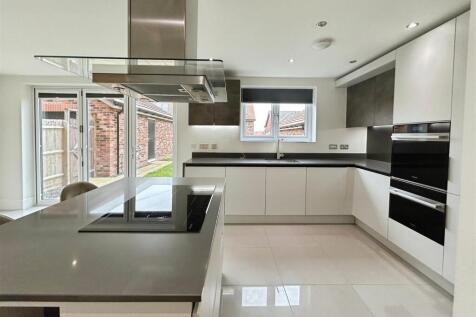 555627ba-0-4D8B-AC7F-725F13BD315E-4217-000002556DF