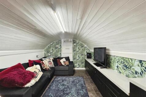 31c15234-2-499B-A02D-FA9954567E0C-1493-000001048E5