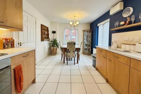 c5979141--4F2C-B13A-6FBA80DEE540-29618-0000290B015