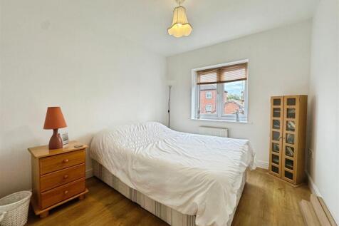 e349003e--46BC-A84E-DCC3E858944F-29618-0000290CA6E