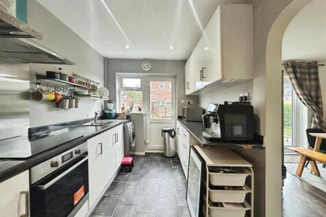 cb444c84--413A-8DFA-0949F7444448-16435-00000BC411E