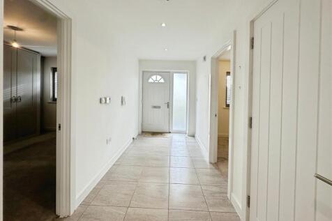 ca015cd9--4D55-AA03-61A2A85F1911-43241-00000C358A5