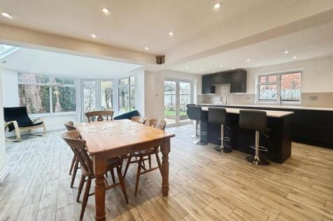 20f35b39-E-4F79-AEEC-B0634832C2C4-4210-000002D6E49