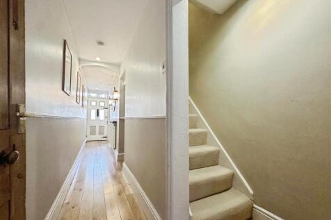 0d0fdb1c--4270-B59C-879687A7B31E-43241-00000C3CADE