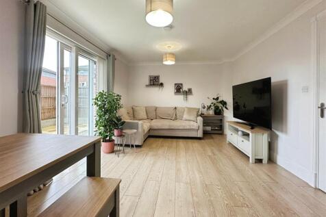 64c67f07--4ECD-A9EB-8C9C348638CC-60458-000010E2D94