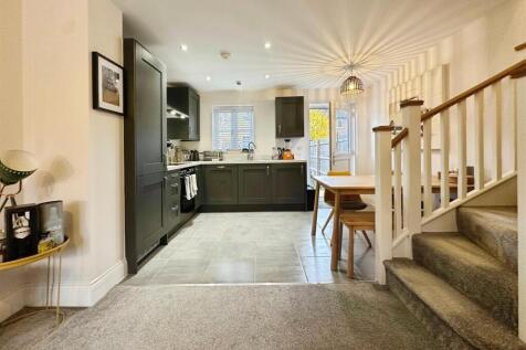 586d4a8d--47A6-957B-7EA4C3D2AAB1-60458-000010E5EB6