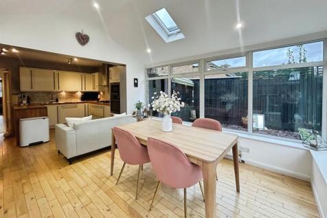 142551b7-E-45C1-82D1-782C906AD399-3663-00000319130