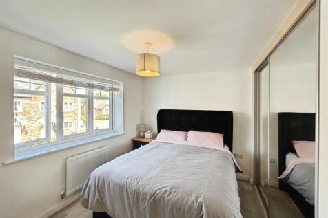 c89aeb01-2-4592-85CC-B1242F030E87-1236-000000E392E