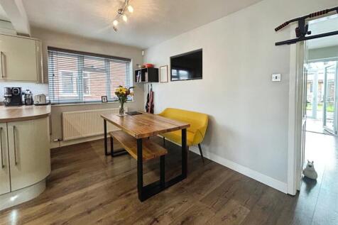 b9e6d865-7-459A-81F5-0EEAEDBCE05C-4421-00000389D28