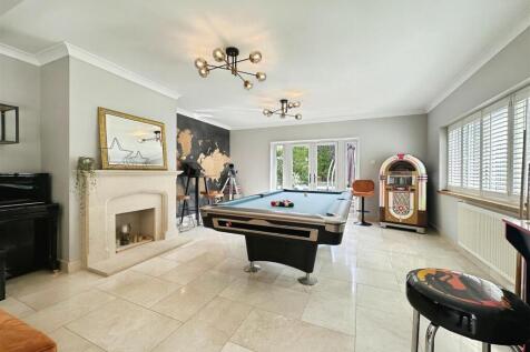 552c1afb--4D72-B9E8-19AFDB537F13-46764-00000FF2323