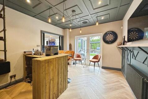 56e4f927--4071-BF4E-83DE3E98F68C-46764-00000FF0762