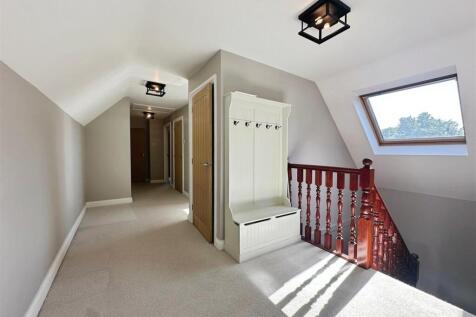 5da83284--41F2-8469-D6B327A0FFD9-46764-00000FEDFE2