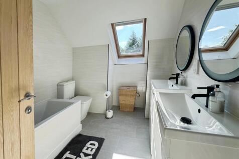 4c4816a8--4BC3-A314-5073184637A7-46764-00000FEDFEC