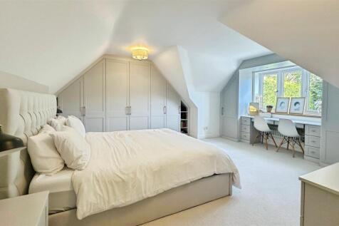 27a19639--4298-962A-35C4760BADDD-46764-00000FEE003