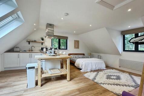 6c3d72e5--4547-9D4D-061885E37774-46764-00000FF073C