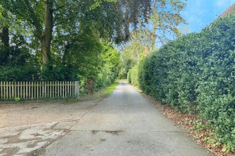 5e59db1b--4680-A786-3EA9B90F3AE1-46764-00000FF072E