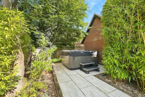 56c521ff--4135-BEF0-2E8CD7E4AB2E-46764-00000FEF385