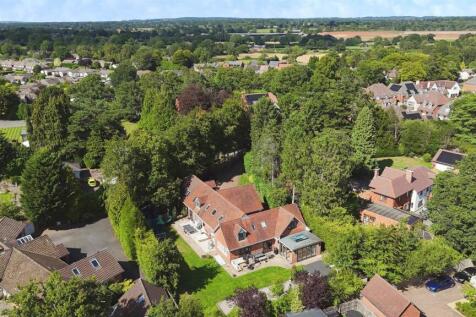 ca0fcdec--4607-AB21-2B96E32B459A-46764-00000FEE009