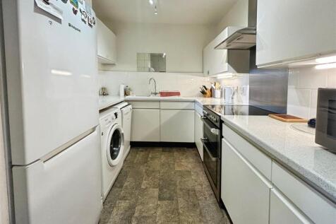 2890162a-F-421C-B1BA-5095B13137F7-8502-00000587F07