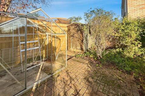 f1e95099--4000-A187-E70ACF814C8F-63371-00002B9BFE2