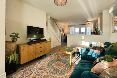 100d1048--4348-93D1-675FFB1E6AB2-63371-00002B9772B