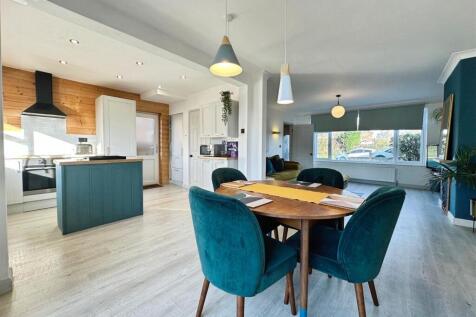 326beec0--4A26-BB47-1842B0CC692A-69919-00002CFF85E