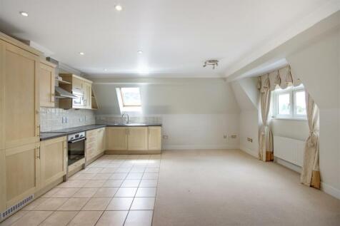 KITCHEN / RECEPTION ROOM