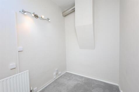 STUDY/BEDROOM 3