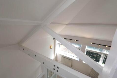 VAULTED CEILING