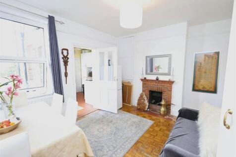 RECEPTION ROOM 2