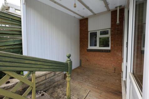 COVERED DECKING