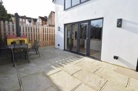 COURTYARD GARDEN
